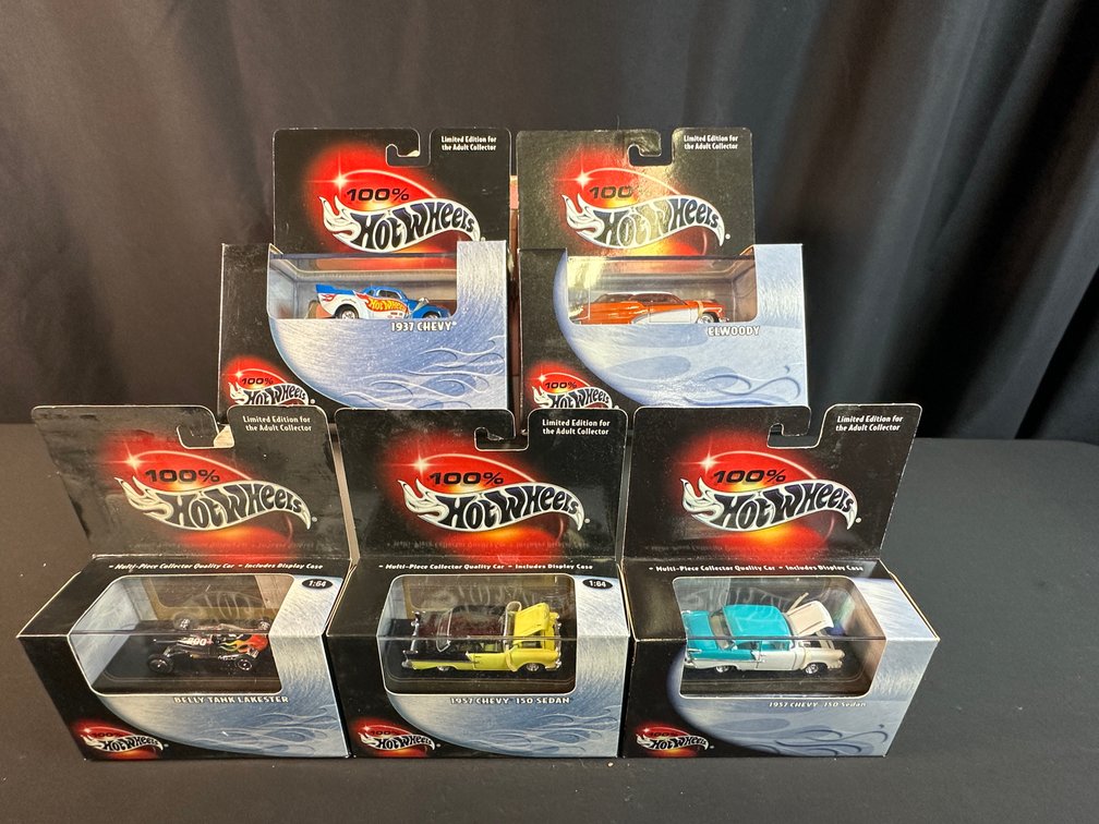 100% Hot Wheels 1:64 Scale Die-Cast Collector Cars