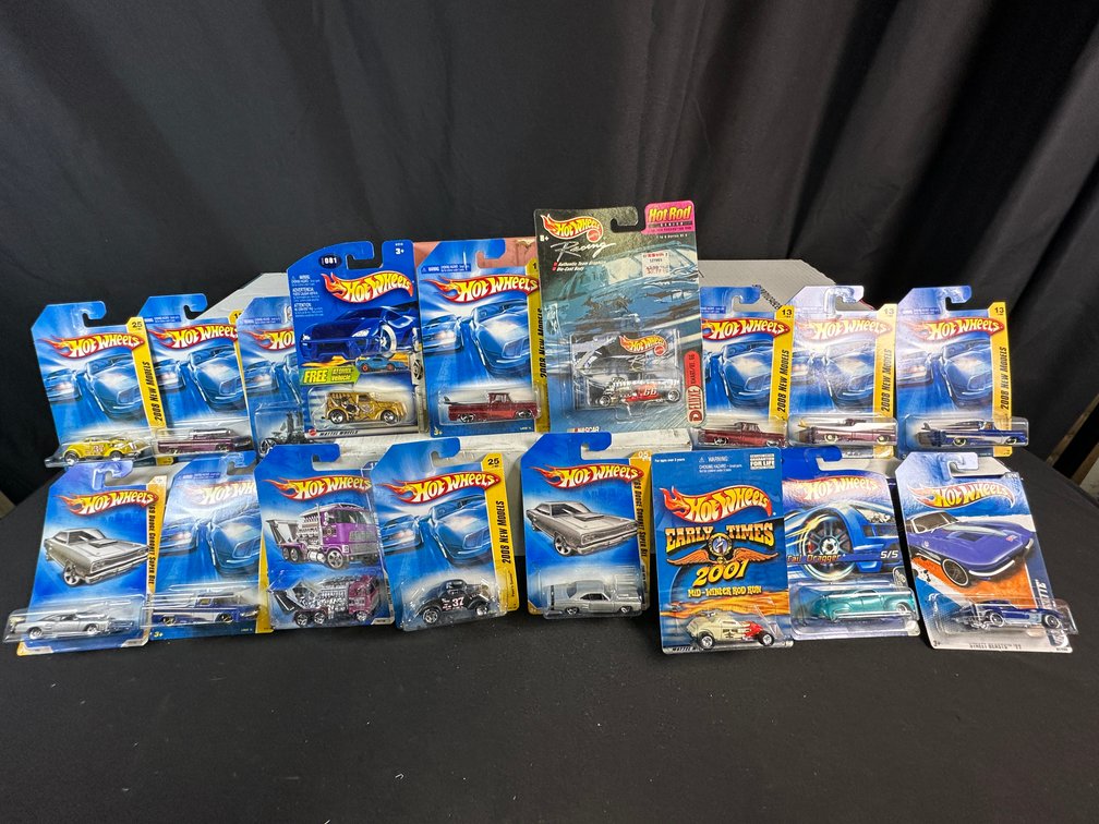 Hot Wheels 1:64 Scale Carded Die-Cast Vehicles