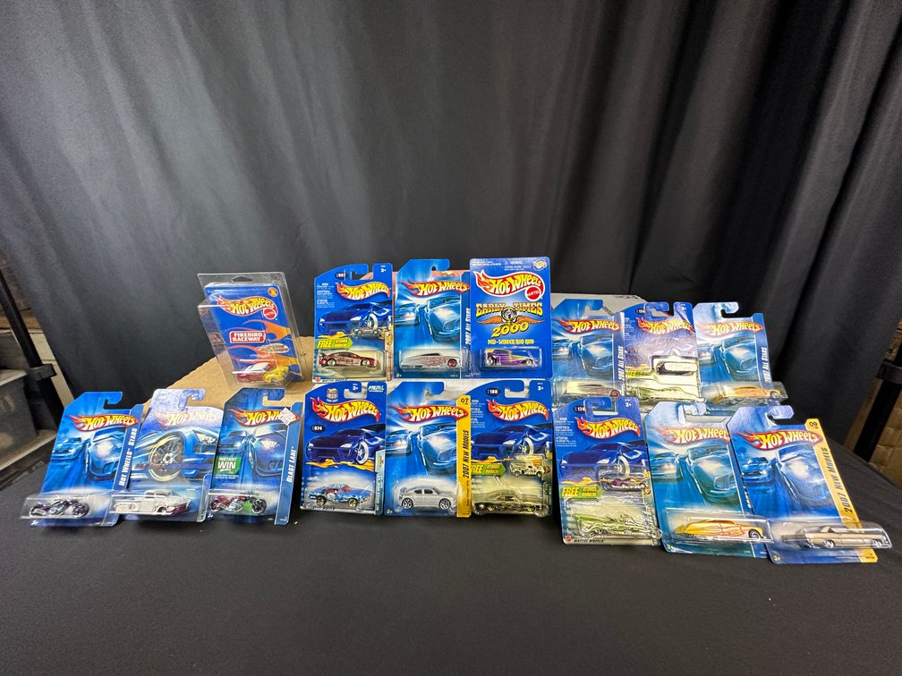 Hot Wheels 1:64 Scale Diecast Cars and Motorcycles