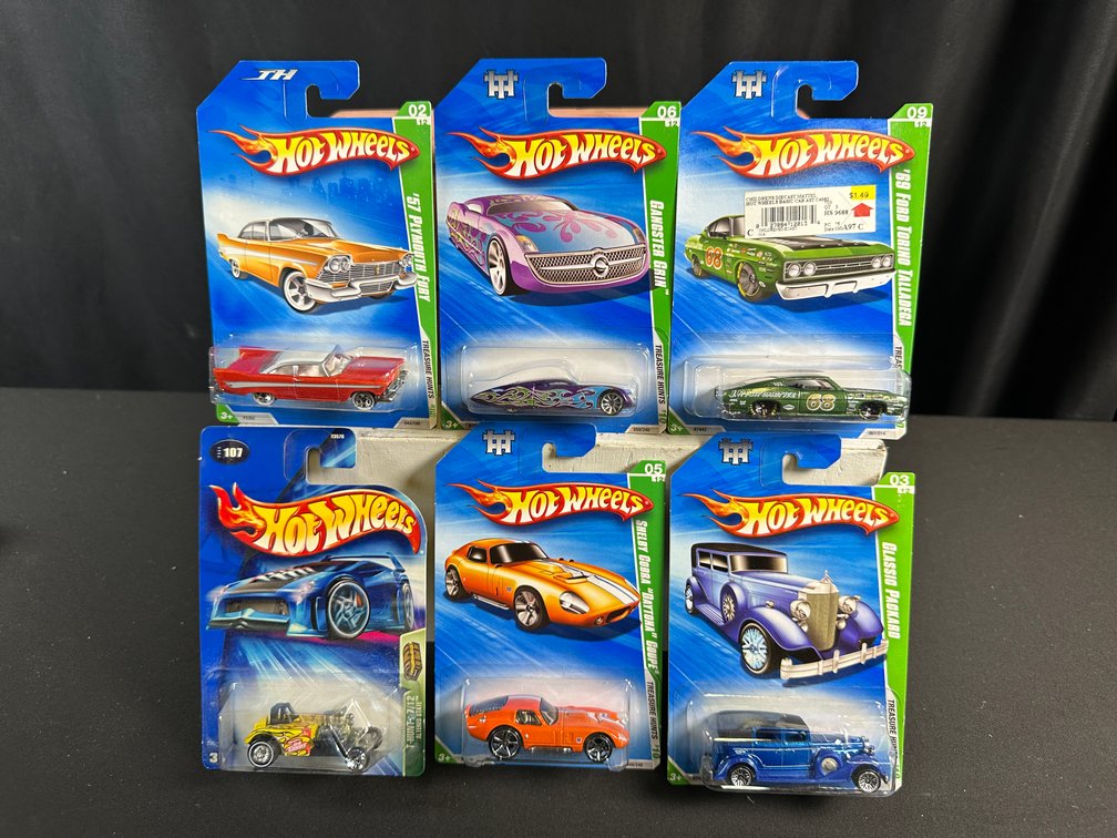 Hot Wheels Treasure Hunt 1:64 Scale Die-Cast Cars