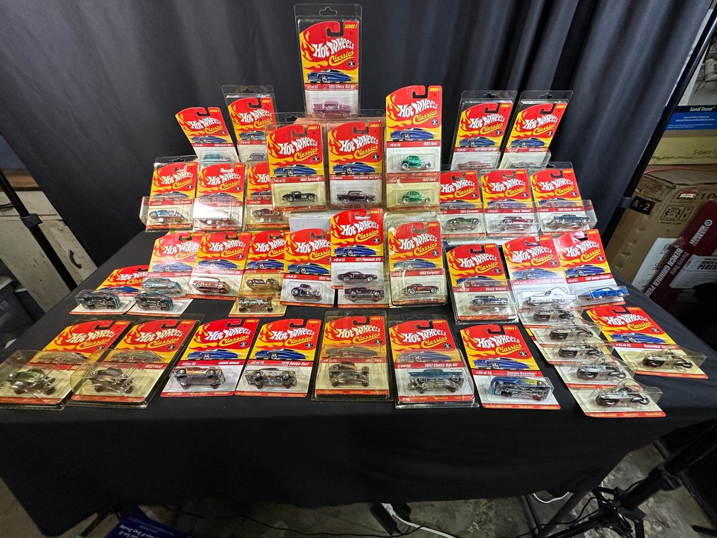 Hot Wheels Classics Die-Cast Model Vehicles