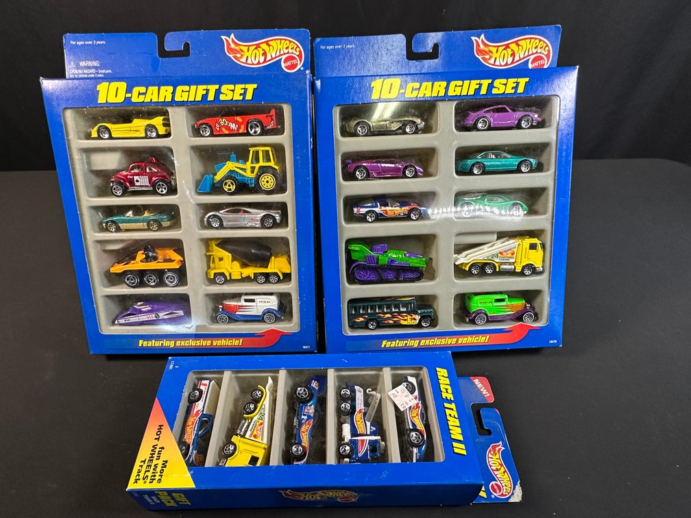 Hot Wheels 10-Car and 5-Car Die-Cast Vehicle Gift Sets