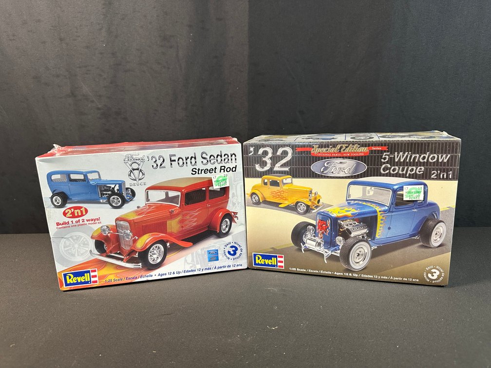 Revell 1:25 Scale '32 Ford Sedan and Coupe Model Kits