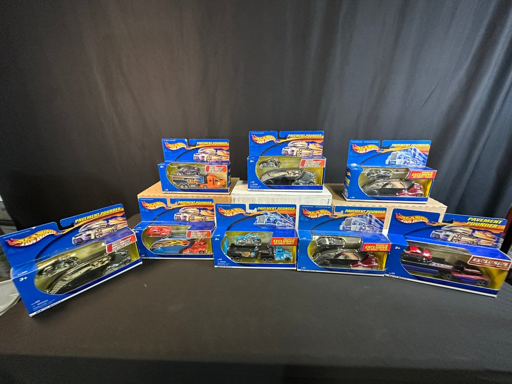 Hot Wheels Pavement Pounder Die-Cast Vehicle Sets