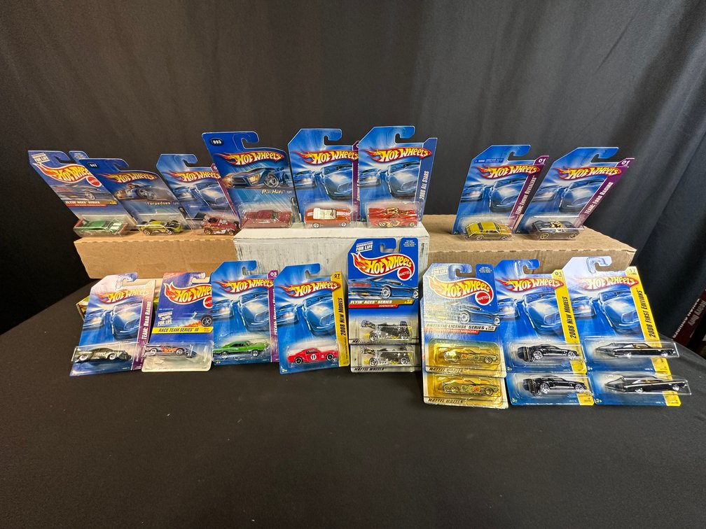 Hot Wheels Carded 1:64 Scale Die-Cast Cars