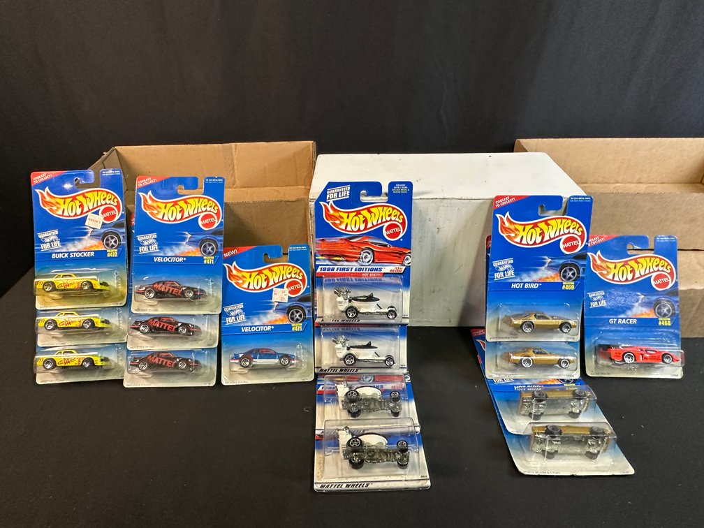 Hot Wheels 1:64 Scale Carded Die-Cast Cars