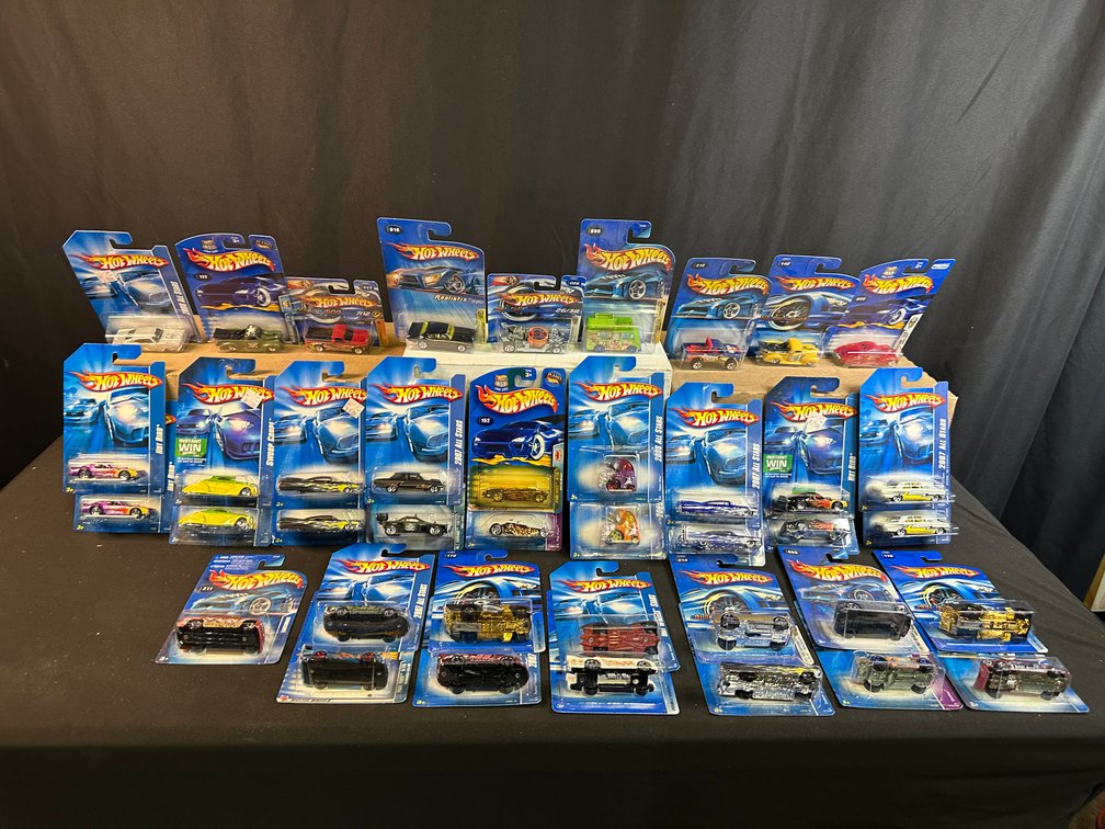 Hot Wheels 1:64 Scale Packaged Die-Cast Vehicles