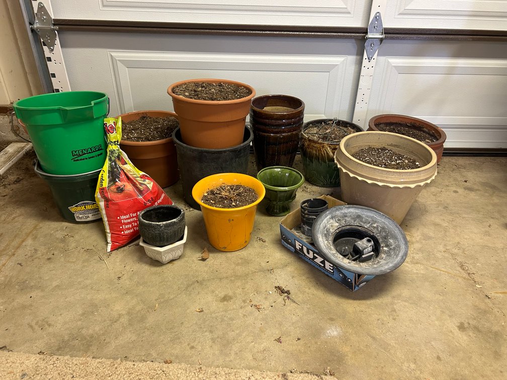 Ceramic Flower Pots and Plastic Pots