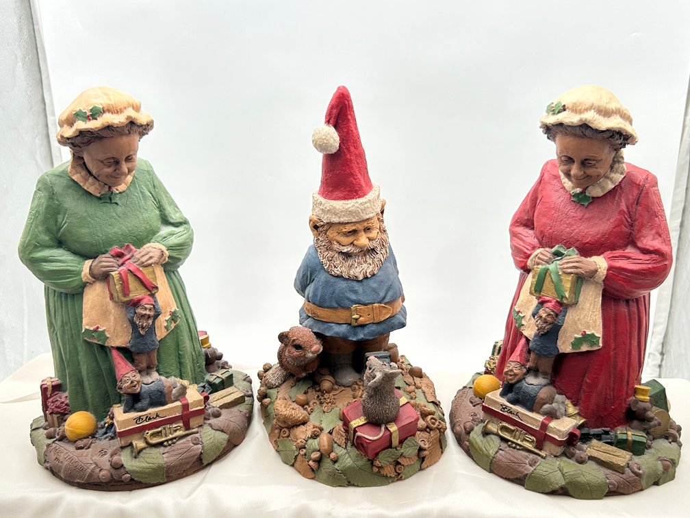 Tom Clark Mrs. Claus & Gnome