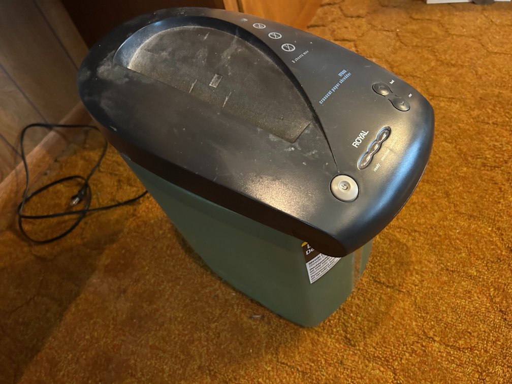 Royal Paper Shredder