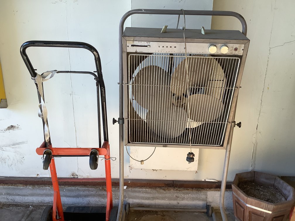 Lasko Floor Style Box Fan and 4 in One Move All Dolly