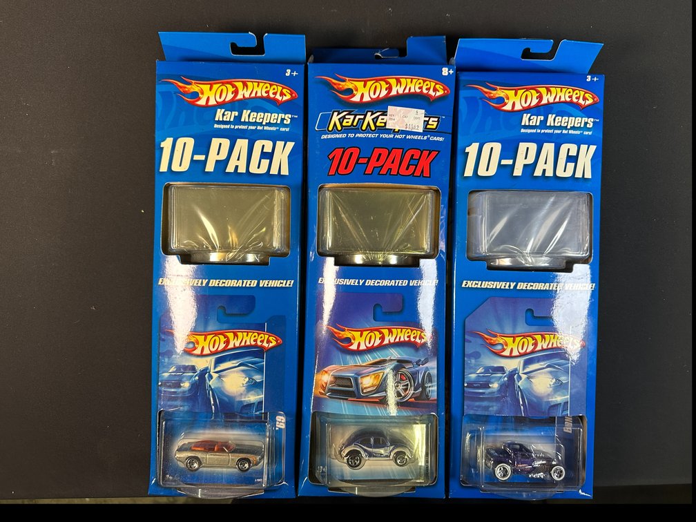 Hot Wheels Kar Keepers 10-Pack Sets with Exclusive Vehicles