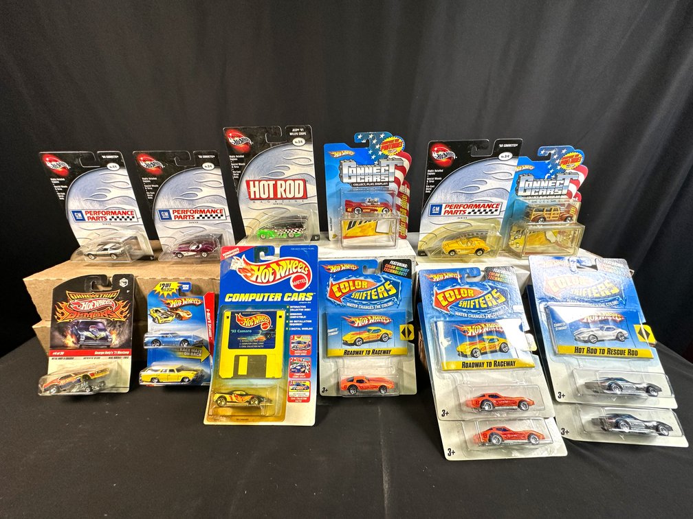 Hot Wheels Die-Cast Cars, Color Shifters, and Connect Cars