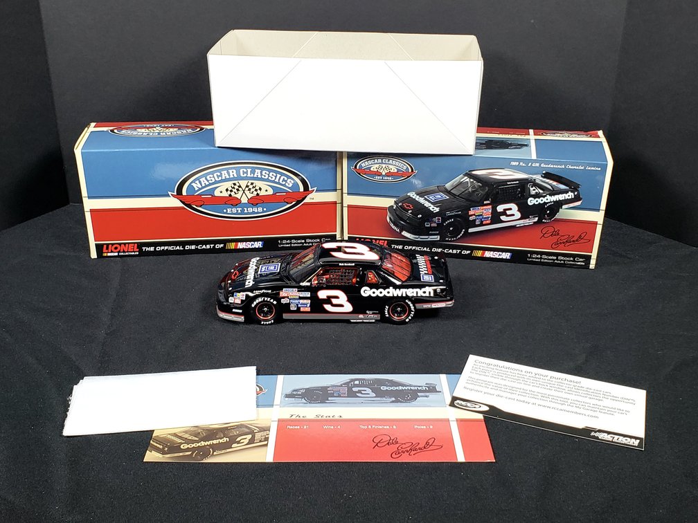 Lionel 1989 No. 3 GM Goodwrench Chevrolet Lumina 1:24 Stock Car