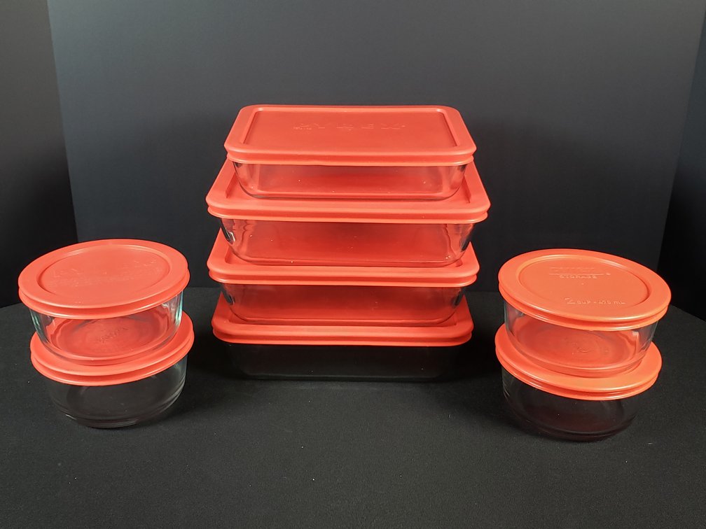 Pyrex Glass Food Storage Containers with Lids
