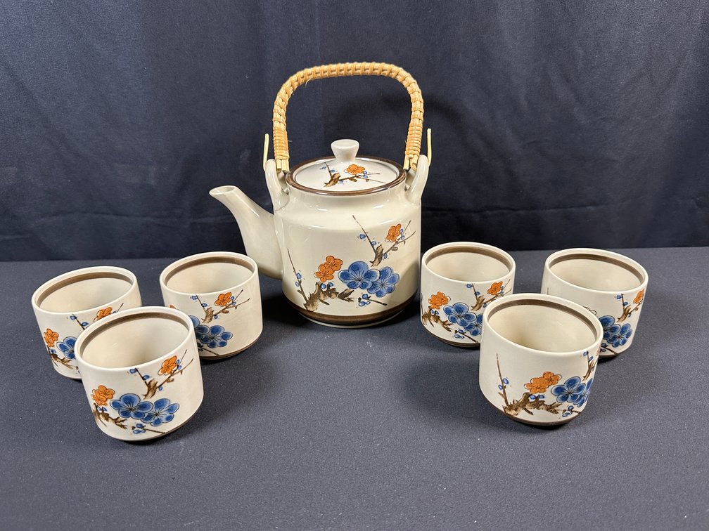 Otagiri Ceramic Tea Set with Teapot and Six Cups