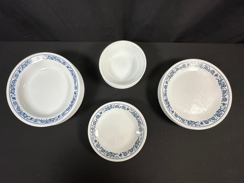 Dinner Plates, Rimmed Soup Bowls, and White Bowls