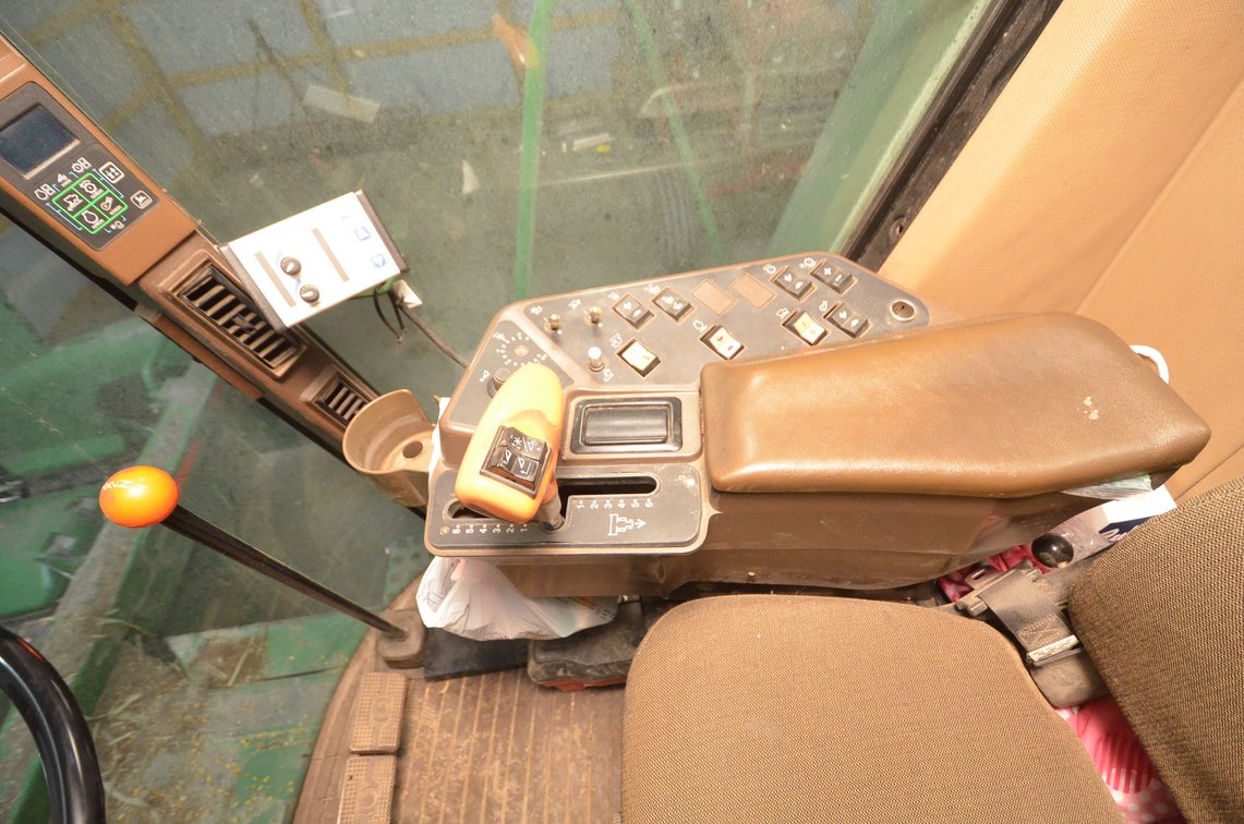 Image for JOHN DEERE 9410 COMBINE & JD 625F PLATFORM HEAD - AUCTIONTIME.COM
