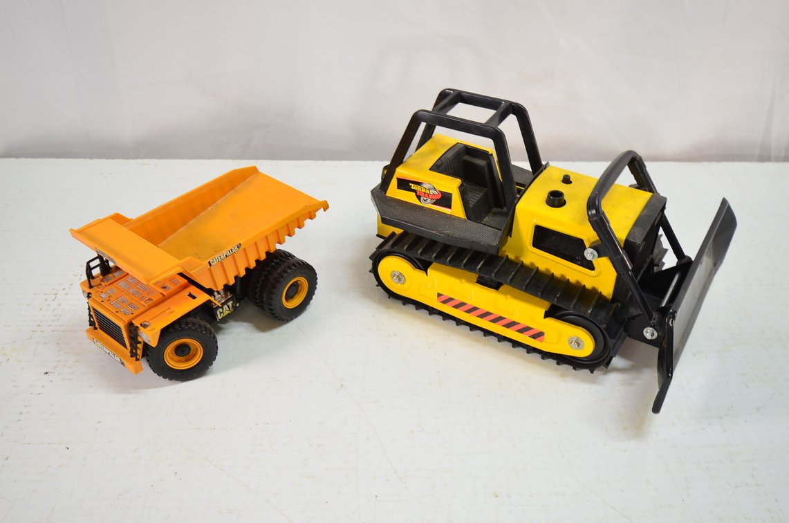 Toy Metal Tonka Dozer and Plastic Dump Truck