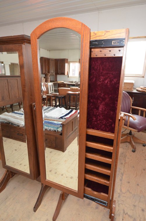 Image for MOTHER'S DAY AMISH FURNITURE, FLOWERS, QUILTS - Fairchild, WI