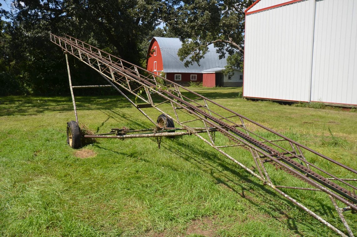 Image for TRACTORS, VEHICLES, FARM EQUIP, SHOP TOOLS, PERSONAL PROPERTY - Mondovi, WI