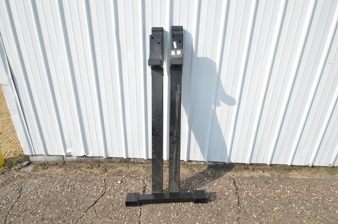 Wolverine Adjustable Clip-On Pallet Fork