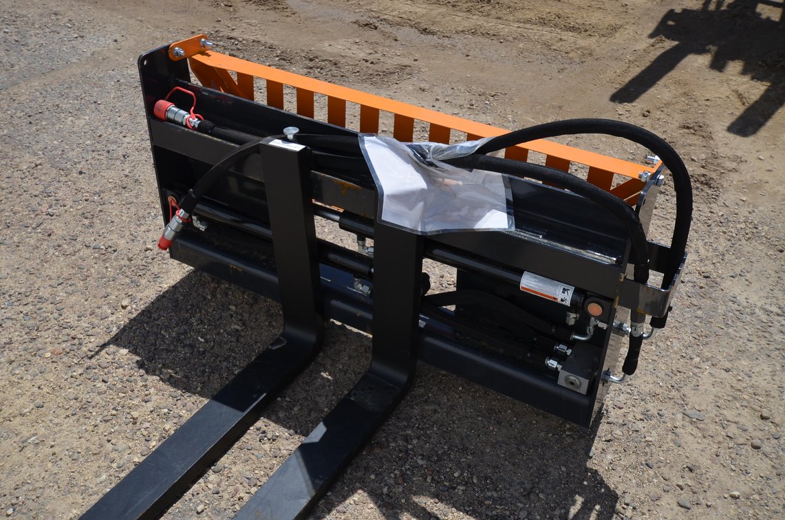 Wolverine Pallet Fork Hydraulic Adjustable