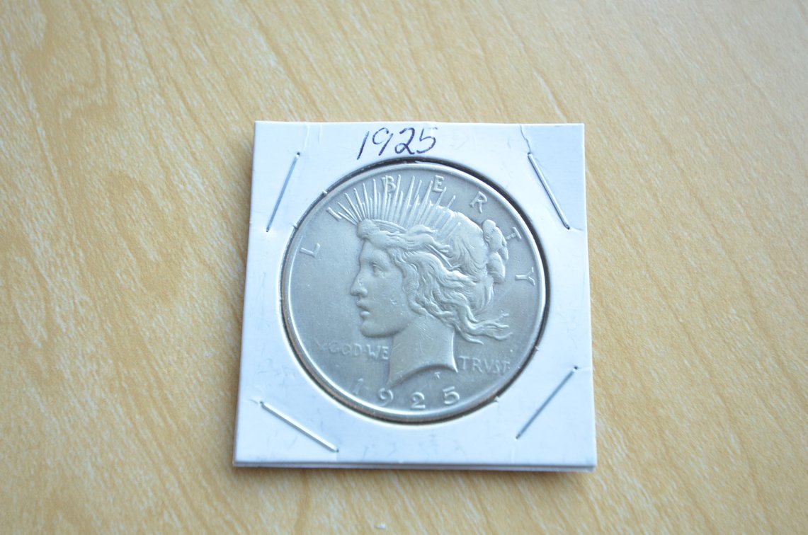 1925 Peace Silver Dollar 