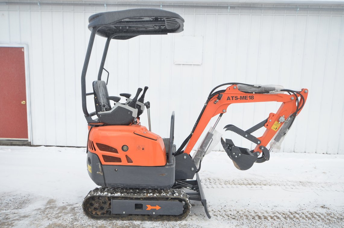 Landhero ME18 Mini Excavator