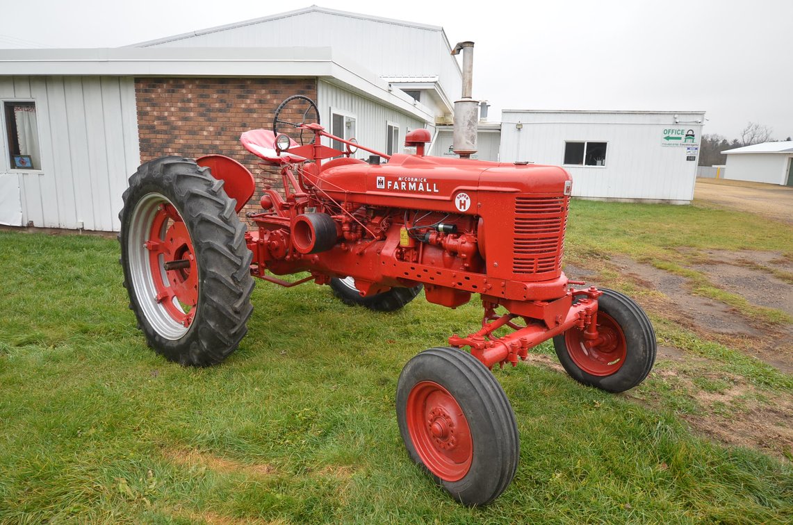 1953 Farmall Super H Tractor