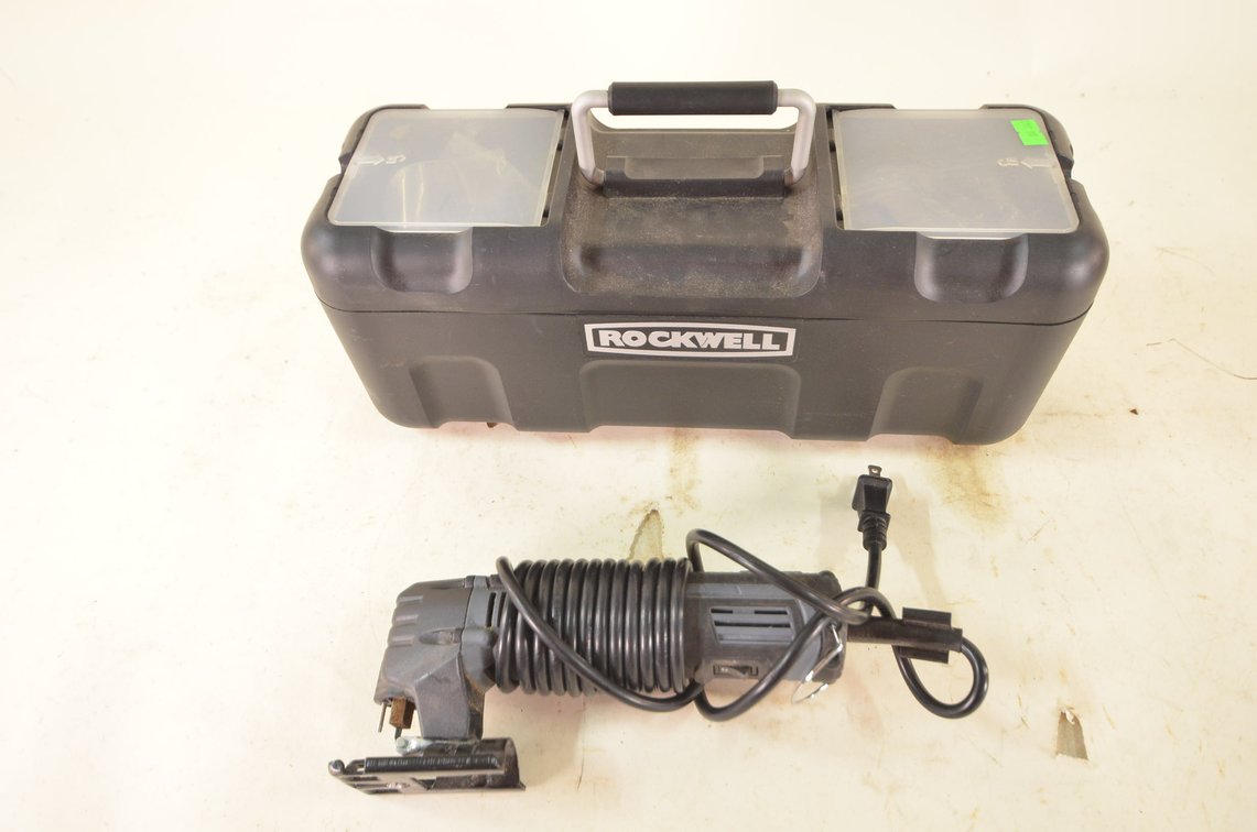 Detail Saw And Oscillating Sander
