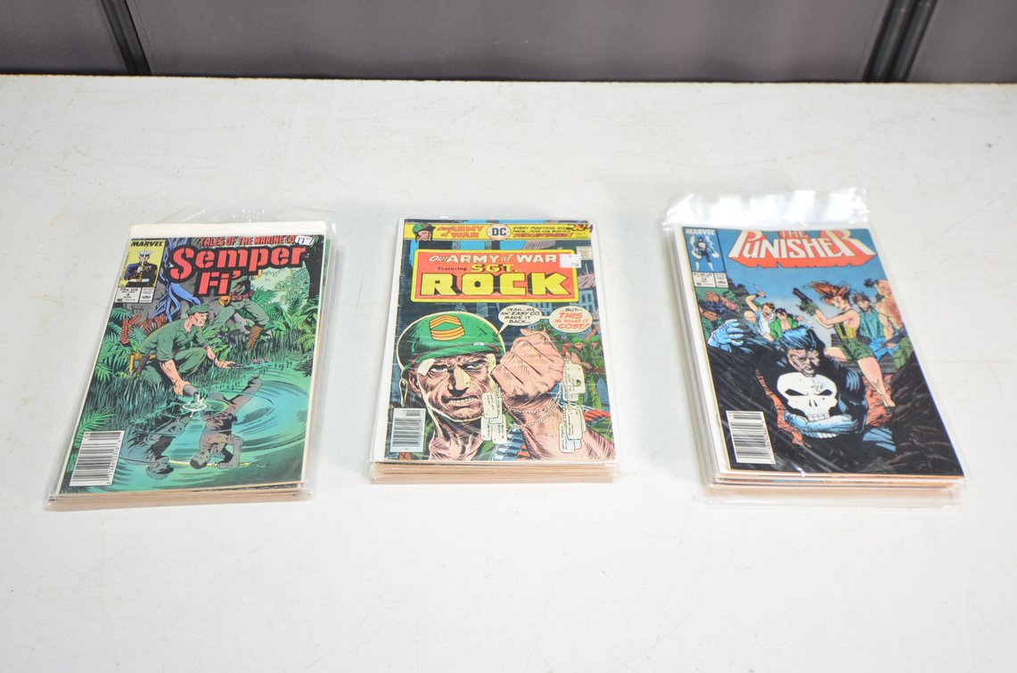 (27) Marines, Army And More Comic Books