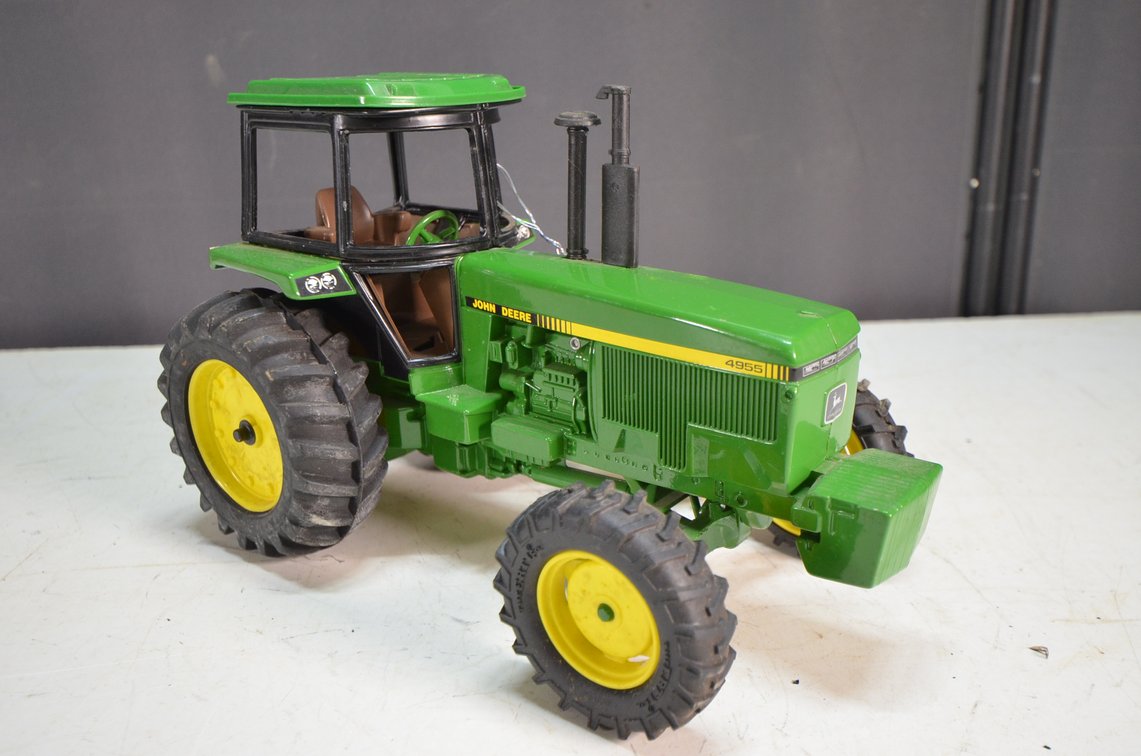 JD 4955 Ertl Die Cast Tractor