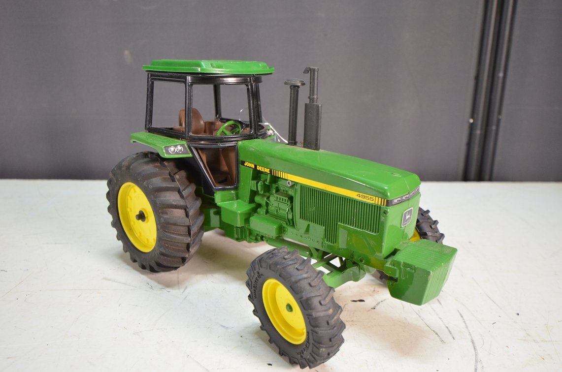 JD 4955 Ertl Die Cast Tractor