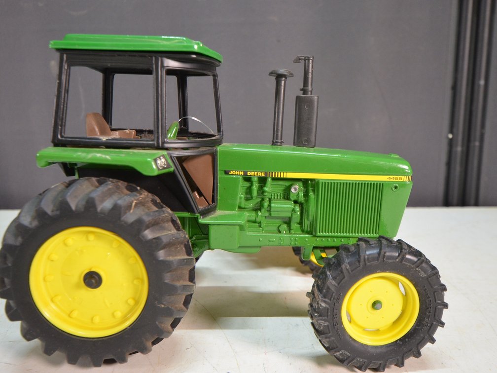 JD 4455 Ertl Die Cast Tractor