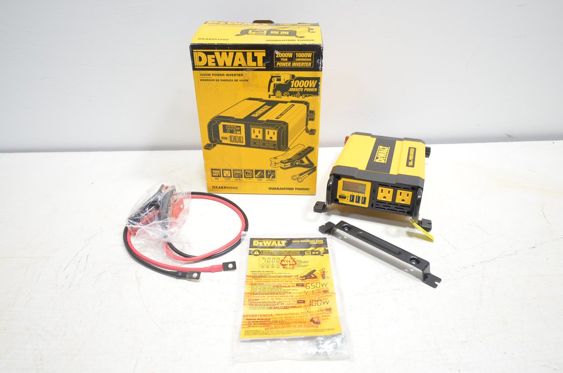 DeWalt 1000W Power Inverter