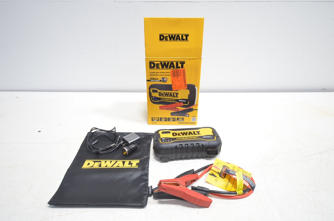 DeWalt Lithium Jump Starter USB Power