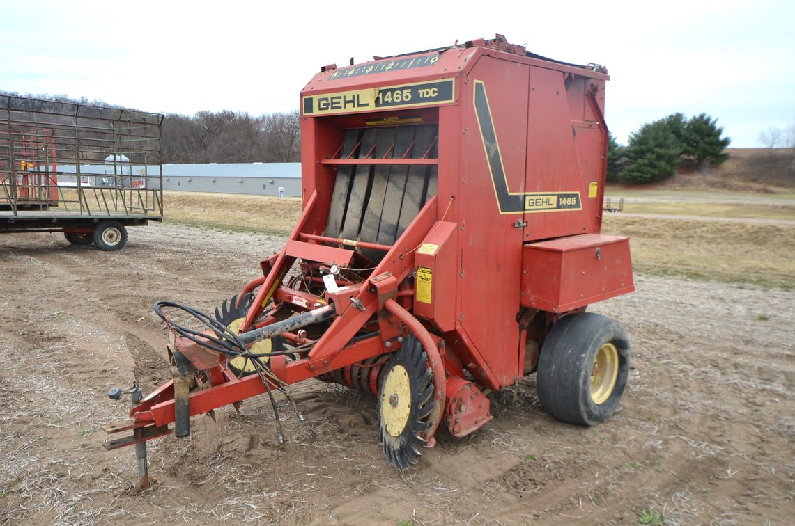 Gehl 1465 Round Baler