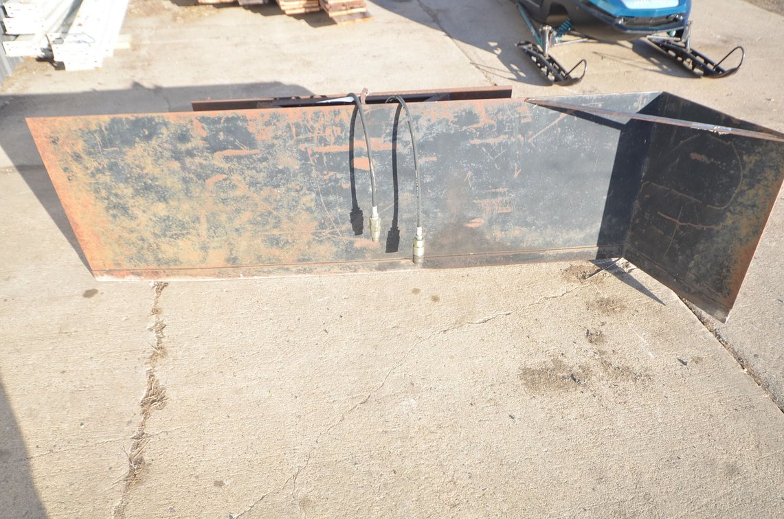 80" Steel Push Blade With Angled End