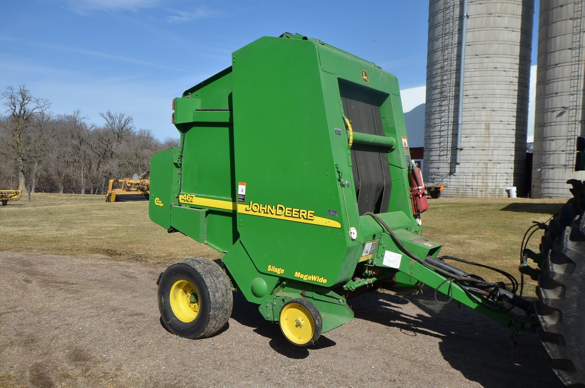 John Deere 467 Silage Round Baler