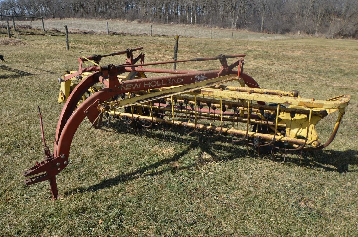New Holland 258 Rake