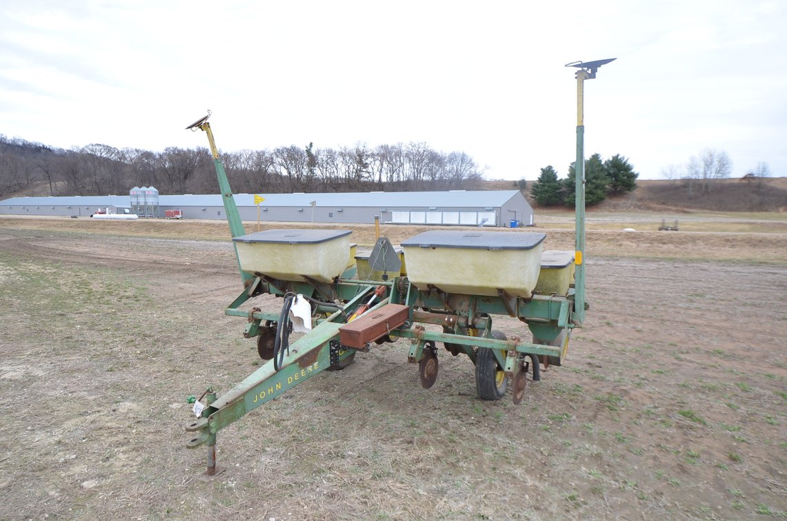 John Deere 7000 Four Row Planter