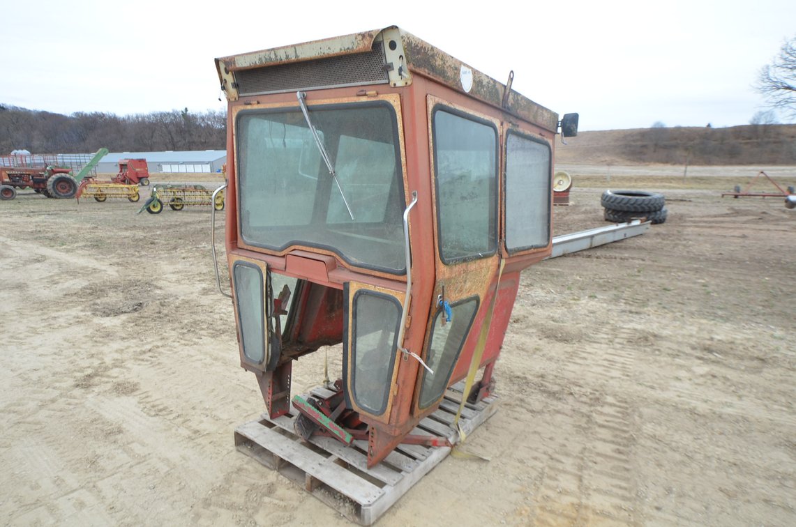 International Year Round Cab