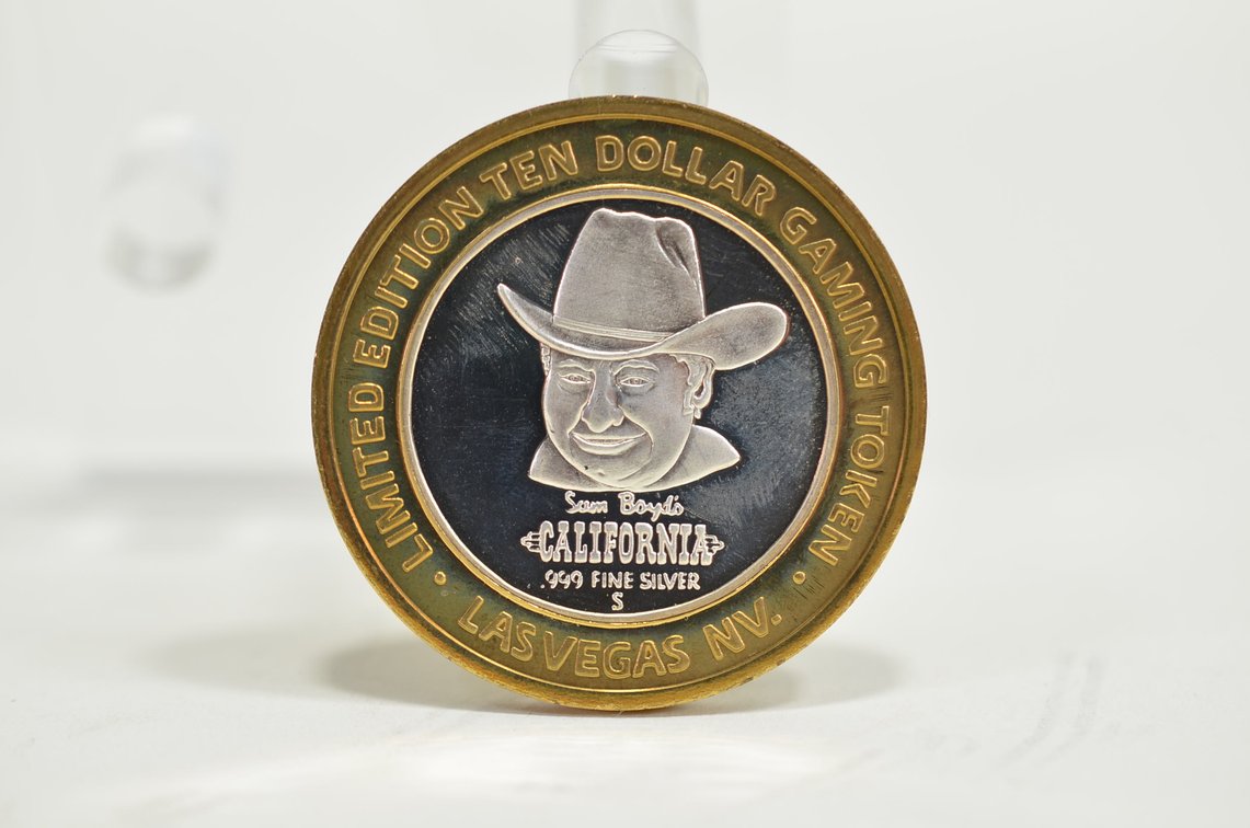 California Hotel Ten Dollar Gaming Token