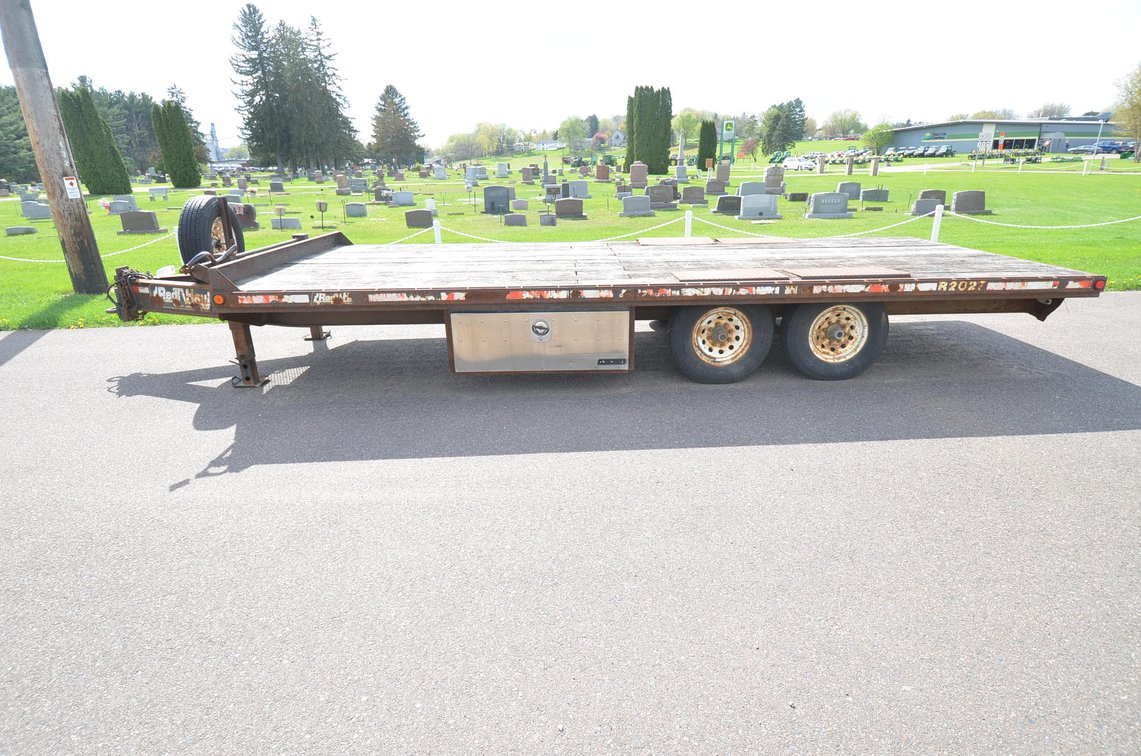 RediHaul 20' R2027 Deck Over Trailer