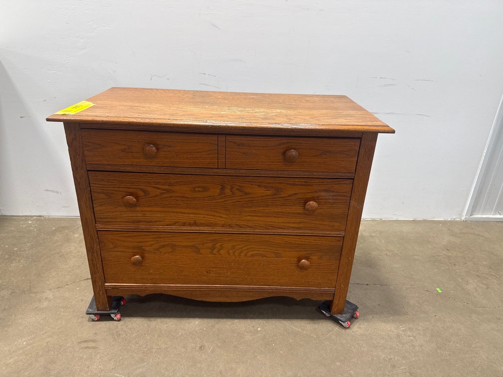 Dresser