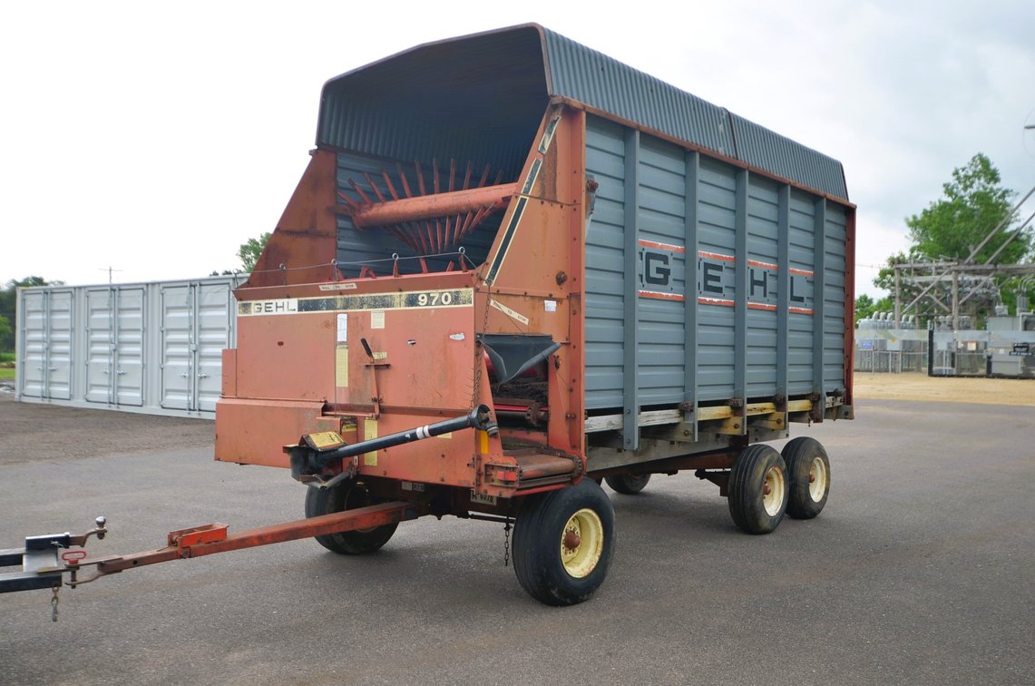 Gehl 970 Forage Box