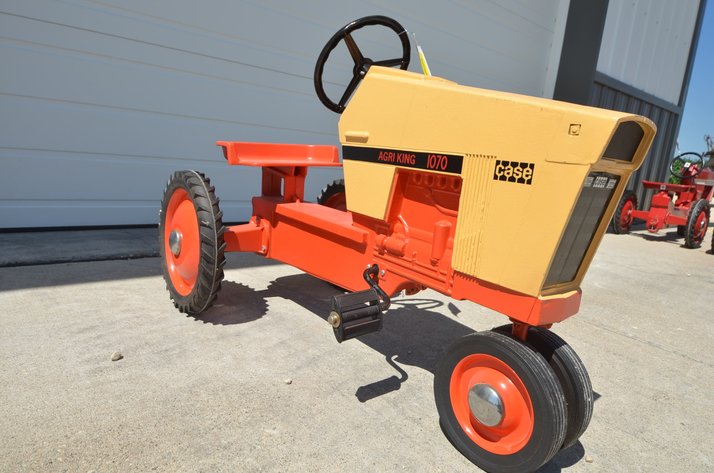 Image for Case 1070 Agri King Pedal Tractor