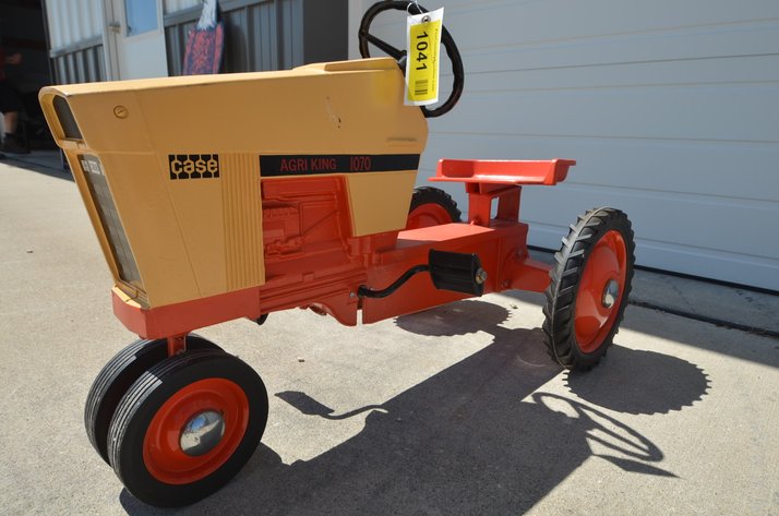 Image for Case 1070 Agri King Pedal Tractor
