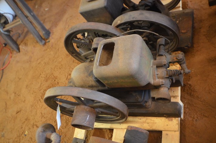 Image for John Deere Hit and Miss Engine